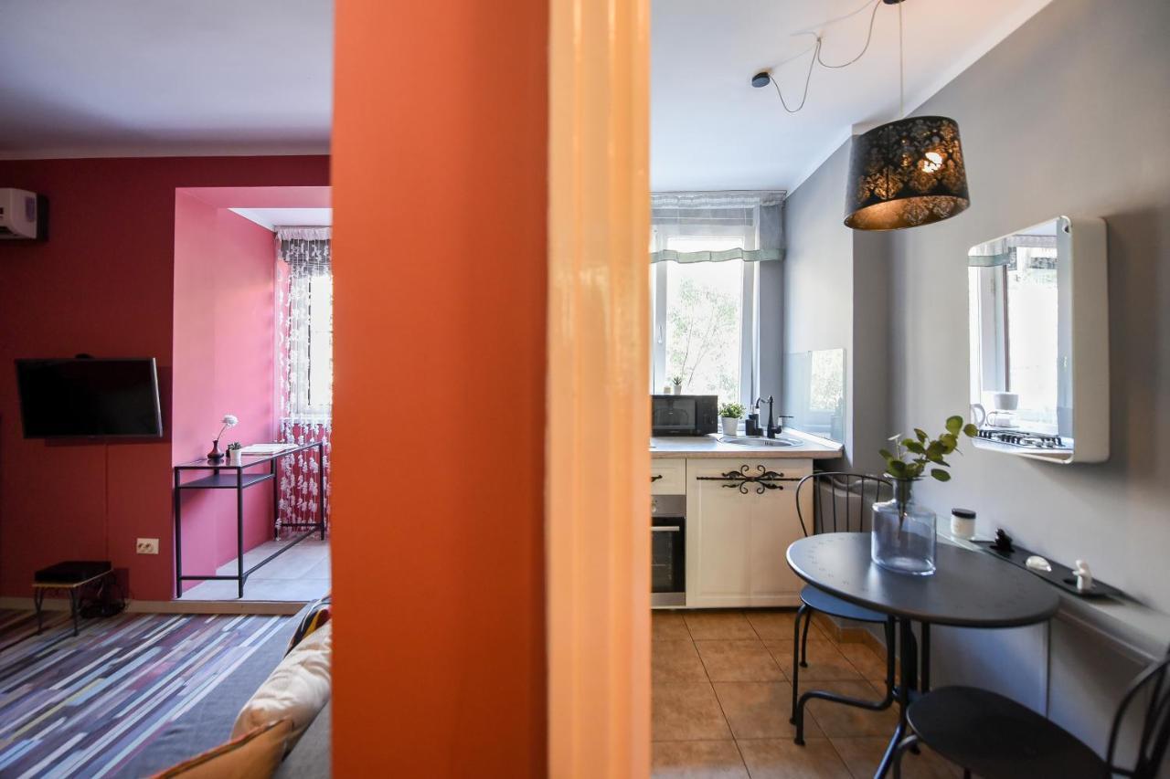 Captivating Old Town Apartment Bucharest Exterior photo